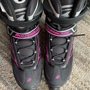 Women rollerblades